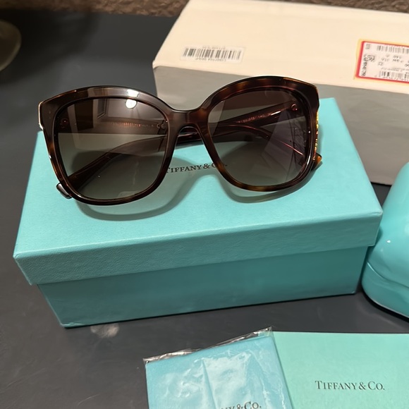 Tiffany & Co Sunglasses - Picture 13 of 13